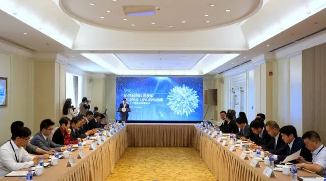 人为智能拥抱智能造作扑克之星带你进入大咖思想风暴现场