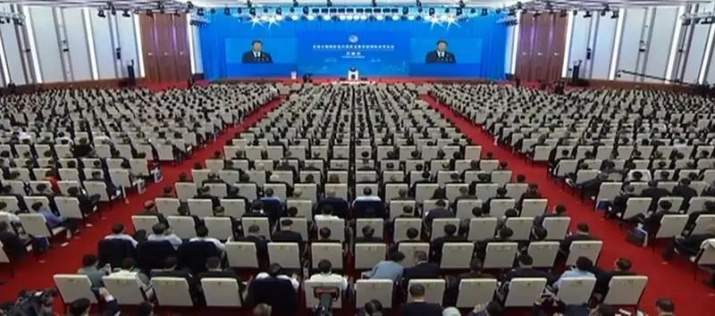 扑克之星第一视角带您走入“进博会”首日